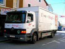 Mercedes-ATEGO der Stieglbrauerei im Zustelldienst in Ried i.I.; 070921