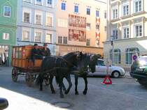ROT-KREUZ-Kutsche  anlsslich  100 Jahre Rotes Kreuz Ried  zieht im Stadtgebiet seine Runden; 070921