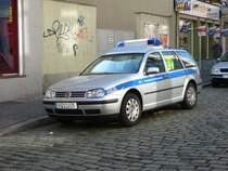 Golf IV Variant des Bundesamtes für Güterverkehr ( BAG ) am 20.10.2009 in der Innenstadt von Erfurt abgestellt