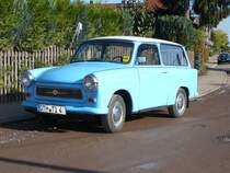 Trabant abgestellt in einer Seitenstrasse in Gotha am 20.10.2009