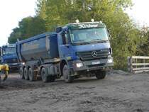 MB Actros 2044 der Firma KIRCHNER auf einer Baustelle in Th�ringen am 21.10.2009