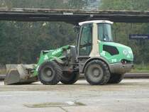 Atlas Radlader steht auf dem Bahnsteig von Gro�heringen am 22.10.2009