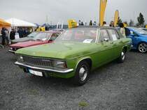 Opel Admiral beim 1. Fuldaer Autotag am 04.10.2009 im Ausstellungsgelnde  Fulda-Galerie  

