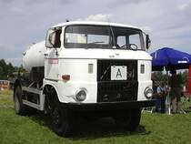 IFA W50LA/F stand zur Betankung der beiden Dampfloks und der Dampfmaschinen auf dem Museumsgelnde des Landwirtschaftsmuseum in Alt-Schwerin zur Verfgung