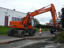 Doosan auf einer Baustelle in der Nhe der BAB-Abfahrt Waltershausen, 27.10.2009
