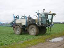 Brutigam Hydrotrac 120-40 als selbstfahrende Feldspritze auf einem Feld in der Nhe der BAB Ausfahrt Waltershausen am 17.10.2009 