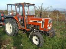FIAT 55.66  mit 55PS, Bj.1993,
gebaut bei Fiatgeotech in Modena/Italien,
am Tuniberg/Baden Okt.2009