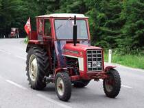 MC-Cormick354 am Heimweg von der Oldtimerausstellung in Lohnsburg;090621