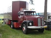 Dieser alte Scania vom Typ111 mit Wohnauflieger war in Alt-Schwerin zu sehen