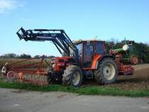 Same Explorer 90Turbo,Allradtraktor aus Italien,
hier als echtes Arbeitstier-da passt nix mehr dran !
gesehen bei Freiburg/Breisgau