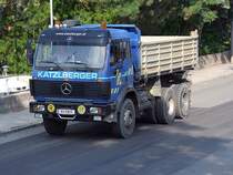 MB2635 hat soeben seine Fracht bei einer Baustelle abgeliefert, und befindet sich nun am Heimweg;090818