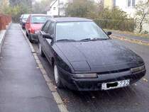 Mazda 323F, und der erste Schnee (gesehen 02. Nov 2009)