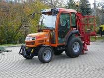 Iseki 4330 der Stadtverwaltung Kahla/Thringen gesehen am 05.11.2009