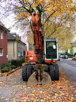 Ein Atlas-Bagger am Rand der Sch�ferstra�e in Herne am 6. November 2009.
