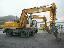 Liebherr 904 steht bei BIV-Baumaschinen in 03781 Saalfeld am 09.11.2009