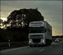 DAF XF95.430 von WEMHOFF Transporte GmbH. Hier bei Warendorf. (03.09.2009)