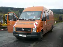 VW LT des Bauunternehmens DOHRMANN an der B 85 im Saaletal