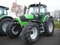 Agrotron M 620 steht in der Ausstellung bei L&K in Marlishausen/Th�ringen am 10.11.2009