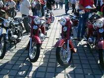 Diese beiden JAWA´s wahren ebenfalls beim Bulldogtreffen Burkhardtsdorf zu sehen