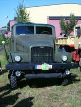 G5 Tankwagen stand neben der mehrzweckhalle beim Bulldogtreffen in Burkhardtsdorf