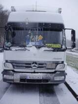atego1222
mein ex-lkw
aufgenommen auf ein parkplatz auf der A44
vor der abfahrt kassel/wilhlemhhe fahrtrichtung kassel
nach ein heftigen schnee schauer 