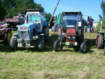 Fortschritt ZT 303 und Zetor 5211 auf der Wiese hinter der Topfmarktscheune zum Bulldogtreffen in Burkhardtsdorf