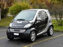 Schwarzer Smart mit Werbung in Fontanivent am 08.11.2009