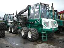 Gremo Holzrckemaschine steht in der Ausstellung bei L&K in Marlishausen/Thringen am 10.11.2009