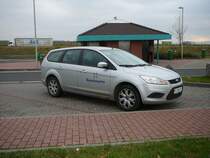 Ford Focus von  Y-Reisen  auf einem Rastplatz an der A 71