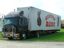 MAN 14.232 mit einem Zirkusauflieger;090920