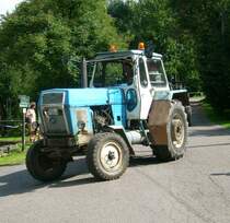 ZT 300 kommt aus Ri.Rinderstall und biegt auf den Seilerweg ab zum Burkhardtsdorfer Bulldogtreffen