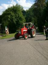 International 523 auf der groen Runde beim Bulldogtreffen in Burkhardtsdorf
