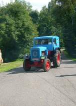 Diese Deutz Zugmaschine befuhr ebenfalls die groe Runde zum Bulldogtreffen in Burkhardtsdorf 