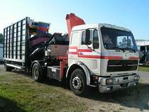 MB1632 mit einem  Fahrgeschftauflieger   ;090821 