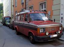 FORD-Transit, abgestellt unweit der Donau in Passau; 090823