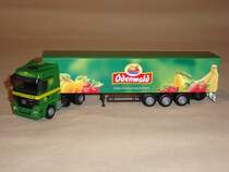 Herpa-Modell eines MB Actros der Offergeld Logistik mit Odenwald Auflieger