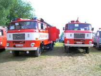 2 W50L/TLF16 beim Bulldogtreffen in Burkhardtsdorf auf der Wiese hinter der Topfmarktscheune.