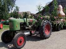 FENDT-F40, die st�rkste Maschine der Dieselross-Reihe hat sich in M�nsteuer anl�sslich der Oldtimerausstellung eingefunden ;090809