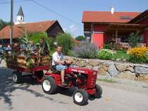 WHEEL-HORSE nimmt mit einem kleinen Einachser bei der Oldtimerrundfahrt in Antiesenhofen teil;090809