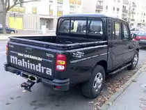 Mahindra Pik-Up.
Genau, das Wort  Pik-Up  ist ohne  c  geschrieben (siehe Bild)