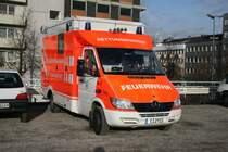 Feuerwehr Essen
11/1  E 2915
RTW
