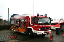 Feuerwehr Nettetal Kaldenkirchen
VIE 4523
RW 2
Mercedes Atego 1529
Aufgenommen auf dem �PNV Tag am 6.12.2009 in Kaldenkirchen.