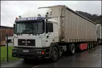 Ein erfolgreiches und kr�ftiges Fahrzeug war der MAN F2000 den es mit 403 bzw. 464 PS gab. Hier im Bild ein MAN 19.403 der Spedition BALS. (06.12.2009)
