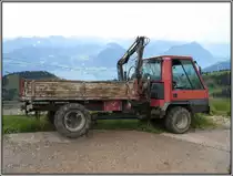 Dieses Fahrzeug sah ich am 22.07.2009 auf der Rigi Kulm in der Schweiz. F�r zweckdienliche Hinweise auf Hersteller und Typ w�re ich dankbar.