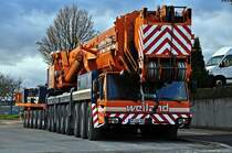 ein doch schon etwas grerer Liebherr-Kran ist notwendig fr das Ausheben
der Behelfsbrcken am Bf Ettlingen/West am 26.11.09