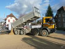 MAN 41-414 Kipper unterwegs in Tuffelen am 08.12.2009