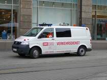 VW T5 der Erfurter Verkehrsbetriebe am 15.12.2009 unterwegs im Stadtgebiet von Erfurt.