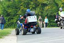 Quad bei der Abfahrt in Heckenhof (Frnkische Schweiz)mit Hundebox