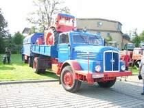 Der IFA H6 Kipper aus dem Erzgebirge hatte noch einen Belarus MTS 50 geladen