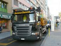 Scania P 310 unterwegs in der Stadt Genf am 11.12.2009